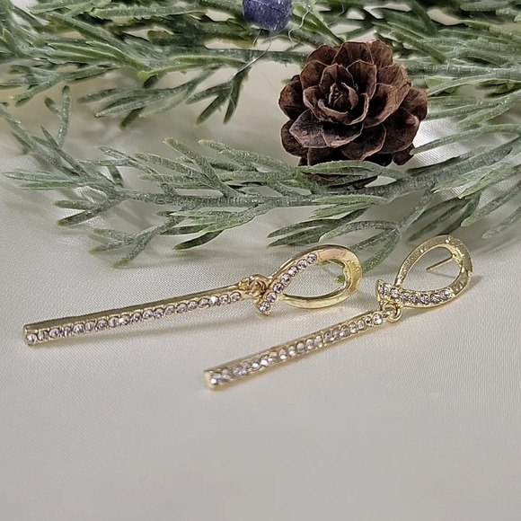 Crystal Twist Drop Earrings, S925 - Picture 3 of 6